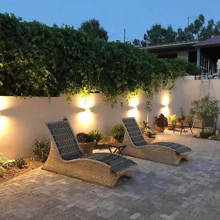 Maisonette In Eretria's Center