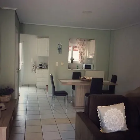 Hébergement de vacances Maisonette In Eretria's Center