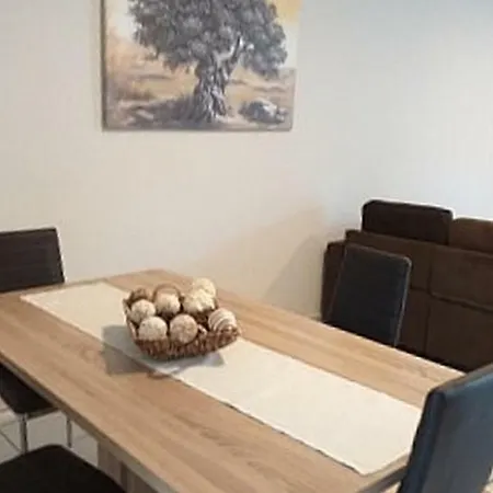 Maisonette In Eretria's Center Hébergement de vacances *