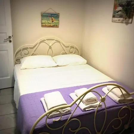 Maisonette In Eretria's Center Hébergement de vacances Erétria